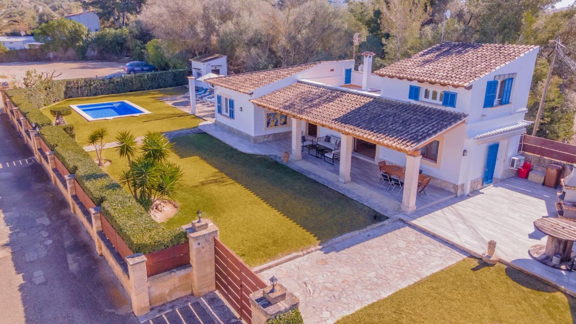 Villa Paraiso *